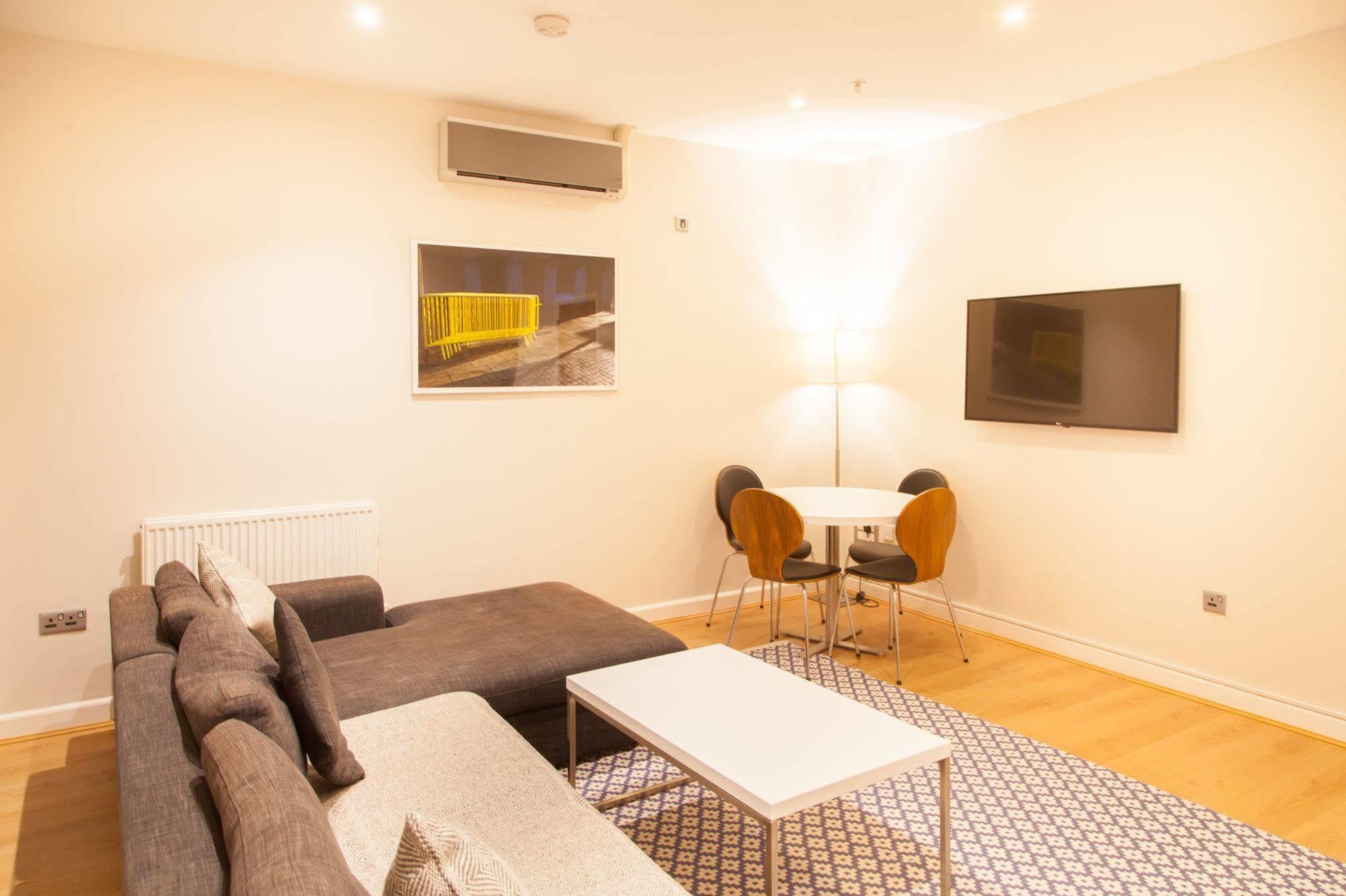 Premier Suites Plus غلاسغو المظهر الخارجي الصورة